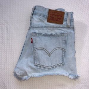 Levis 501 Lights Wash Shorts!!!